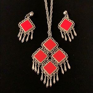 Vintage 1970 “Celebrity” necklace and earrings set